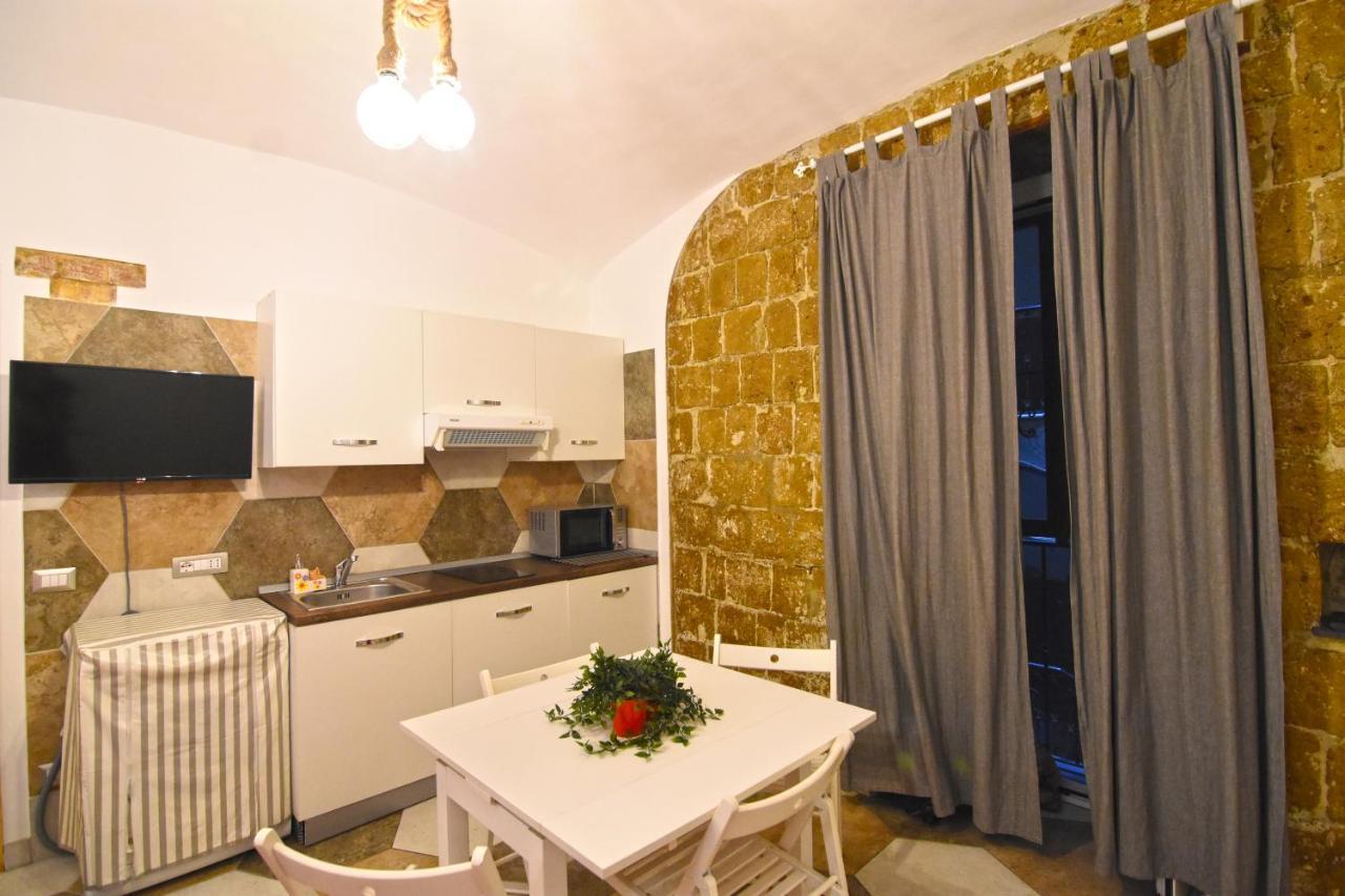 Un Salto A Napoli Apartment ภายนอก รูปภาพ